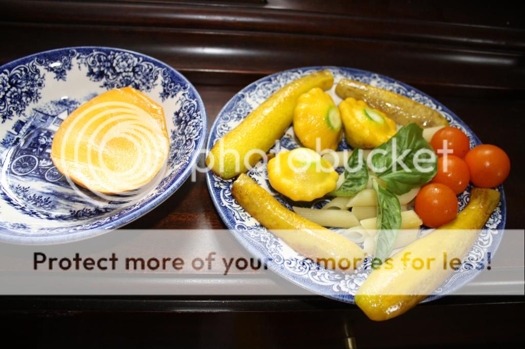 photo Yellowdinner_zpsecfc9af4.jpg