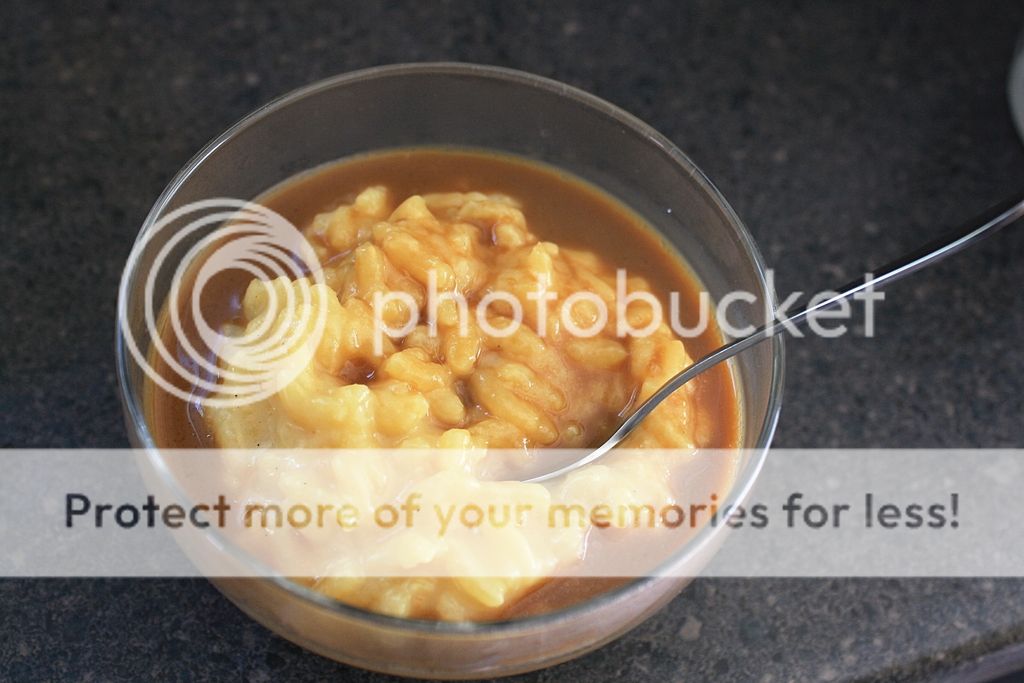 photo Rice20pudding20on20coconut20milk20with20coconut-date20syrup20custard_zpskk0zgdod.jpg